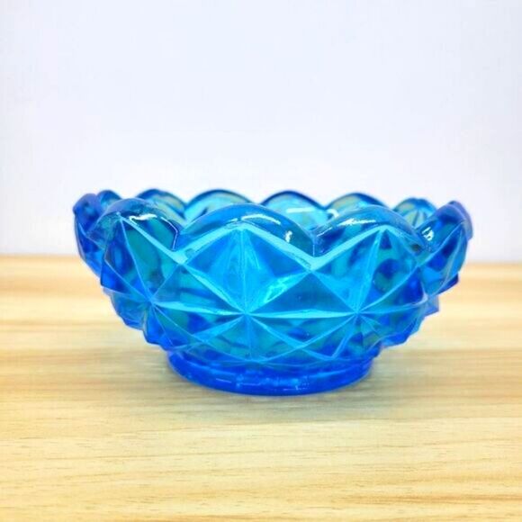 Vintage Monticello Indiana Glass Blue Candy Dish - Picture 3 of 16